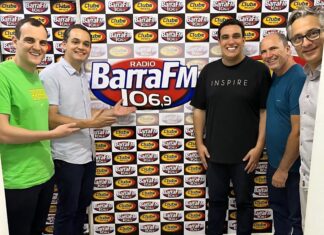 Enivaldo marca encontro com Ricardo e Casagrande, enquanto Pazolini se junta a políticos derrotados
